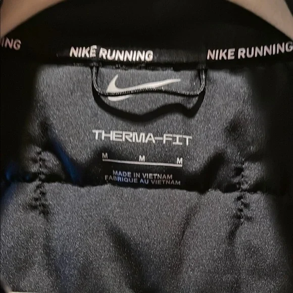 Nike Black Quilted Vest with Stand-Up Collar - Picture 3 of 5